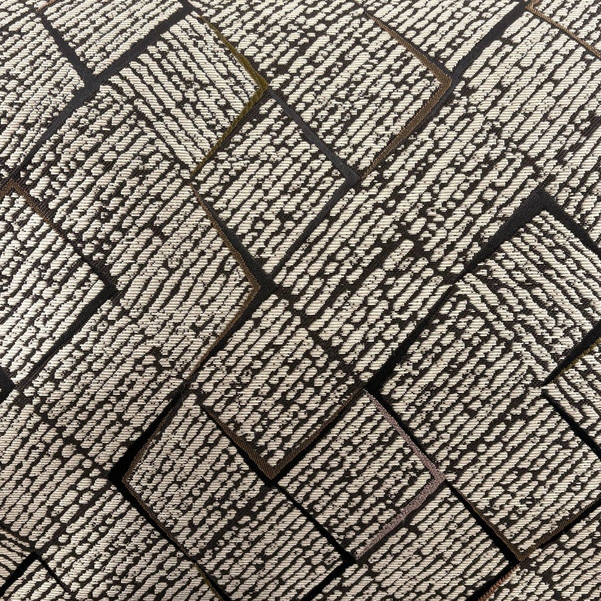 【美品】 袋帶 名品級 附有落款 こむさでもーど 幾何學 黑 六通 純蠶絲