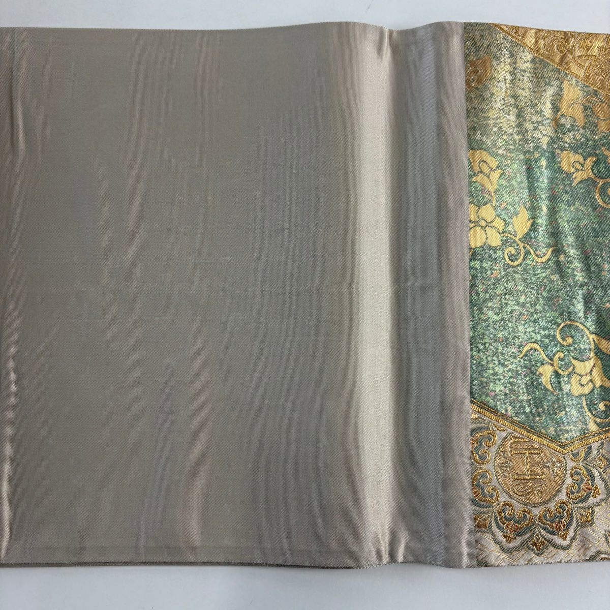 【美品】 袋帶 名品級 華紋 草花紋 金糸 金金箔 薄綠 六通 純蠶絲