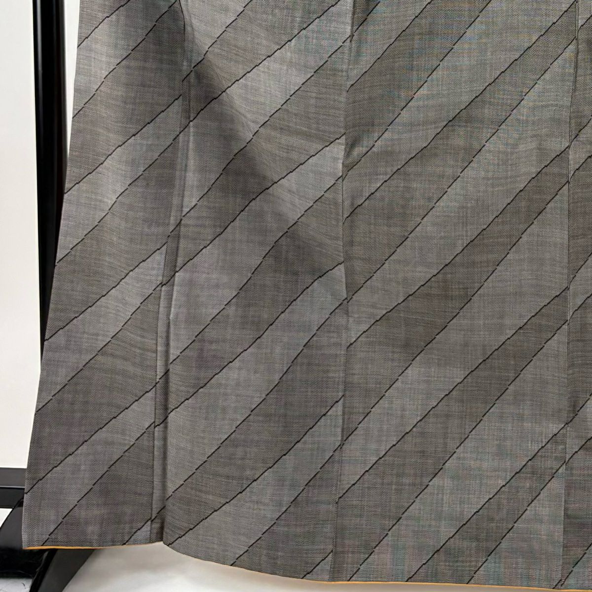 【美品】 紬織 身長166.5cm 袖長66.5cm M 雙層 ますいわ屋 斜紋 灰 純蠶絲 名品級