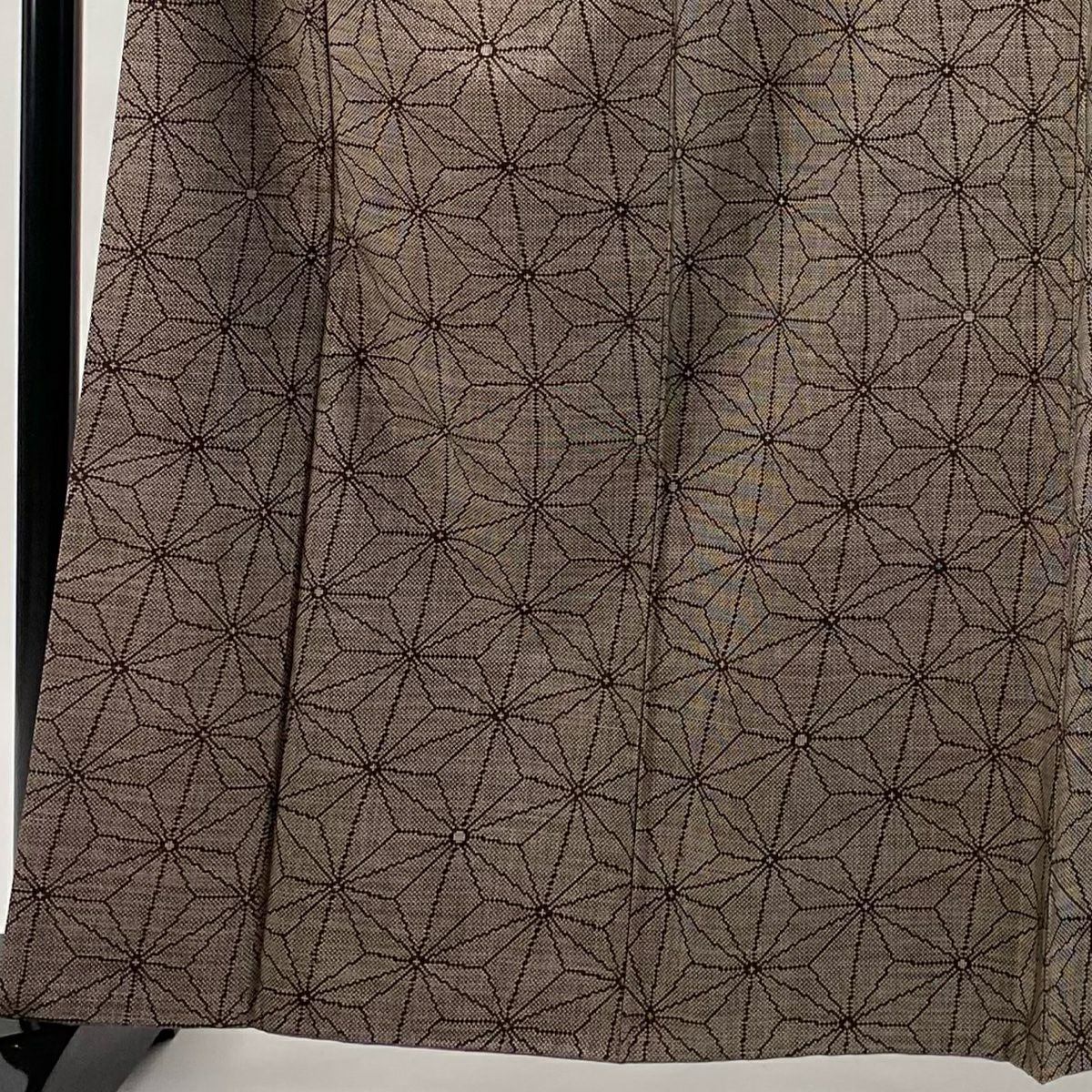 【美品】 大島紬織 身長161.5cm 袖長65cm M 雙層 純泥染 證書附 麻葉 焦茶 純蠶絲 優品級