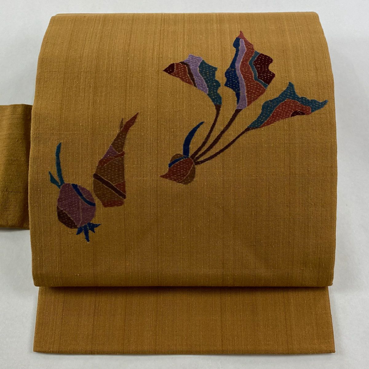 【美品】 名古屋帶 秀品級 紬織織 野菜 刺繡 山吹茶 純蠶絲