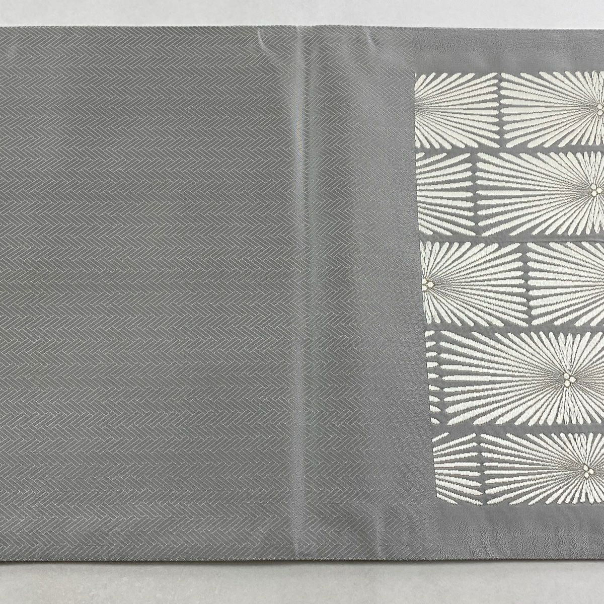 【美品】 袋帶 秀品級 草花紋 若松樹 金銀彩 刺繡 灰 深藍 六通 純蠶絲