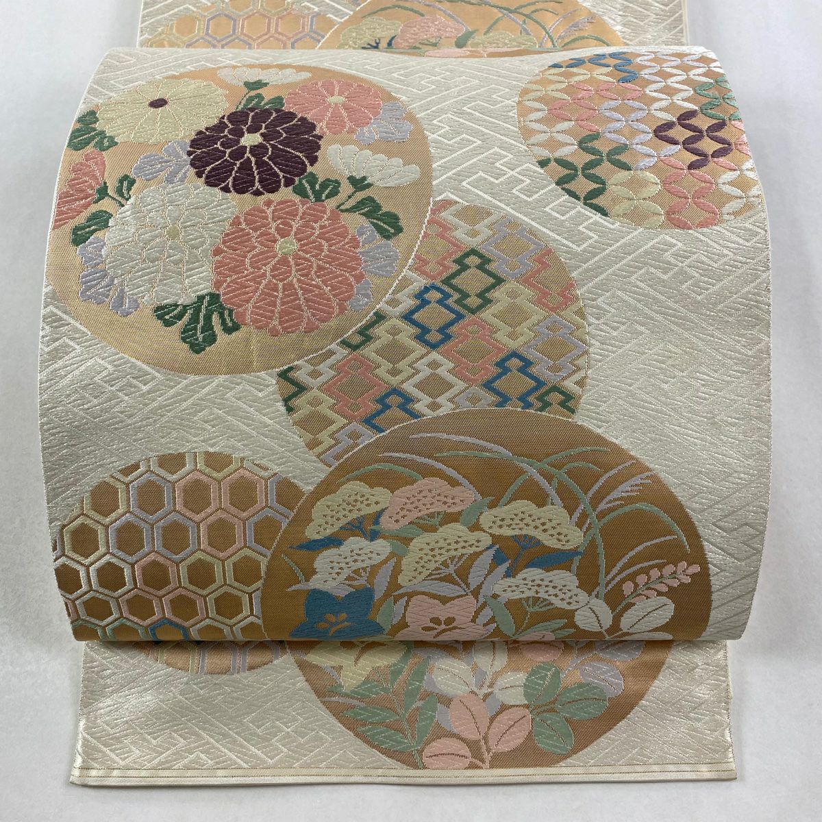 袋帶 秀品級 關西仕立 雲紋 秋草 刺繡 金金箔 奶油 六通 純蠶絲