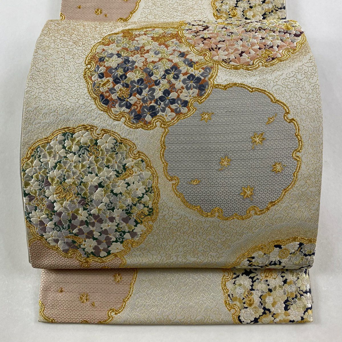 【美品】 袋帶 逸品級 祥園 落款あり 雪輪 草花紋 金銀彩 金金箔 銀 六通 純蠶絲