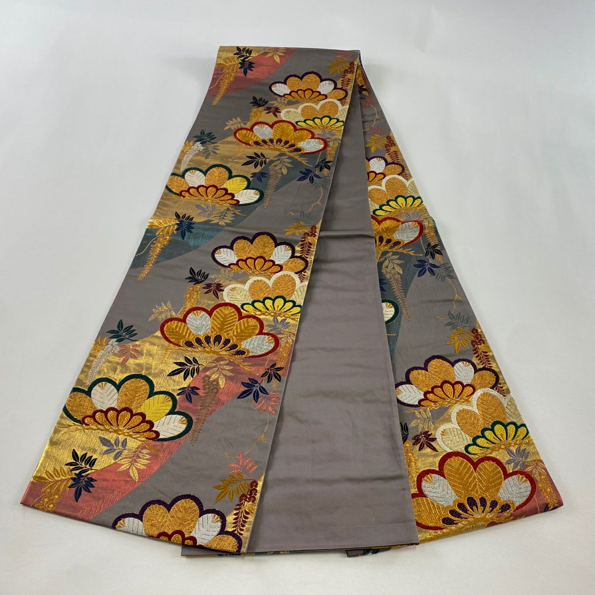 【美品】 袋帶 秀品級 振袖禮服禮服用 笠松樹 藤 金金箔 金銀彩 茶紫 全通 純蠶絲
