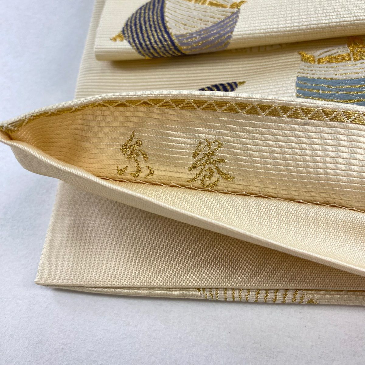 【美品】 袋帶 名品級 線卷 菊花 金絲 唐織 米色 六通 純蠶絲