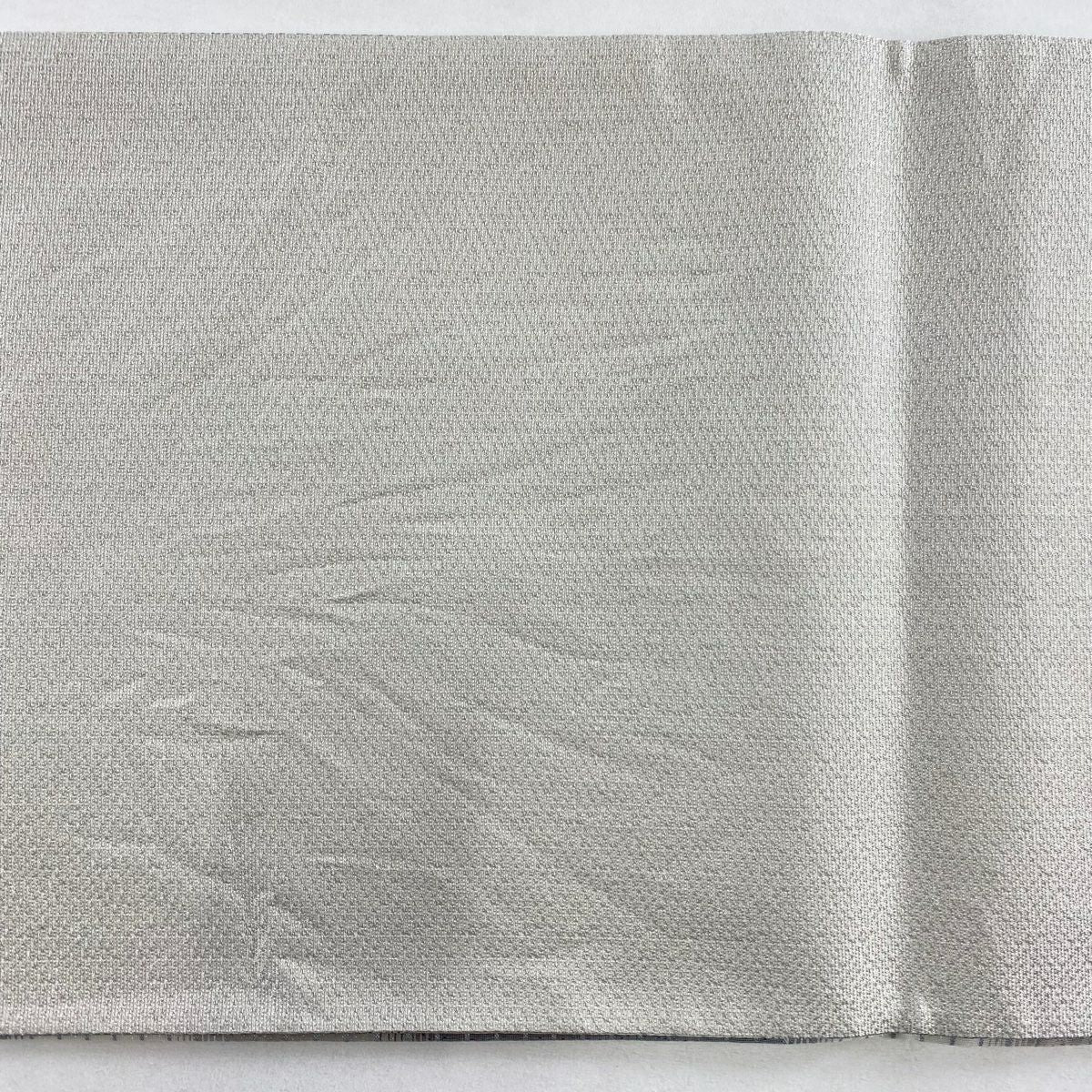【美品】 袋帶 名品級 龜甲紋 梅花 金絲 輪奈織 灰白 お太鼓柄 純蠶絲