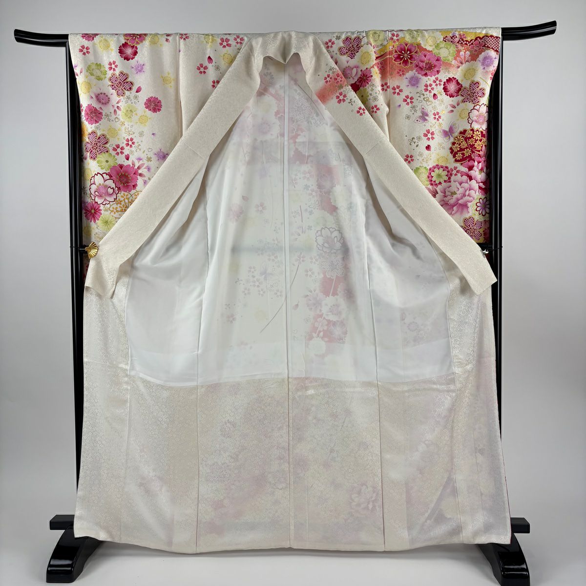 振袖禮服 身長167cm 袖長66cm M 雙層 牡丹 熨斗紋 銀通刺繡 奶油色 純蠶絲 逸品級