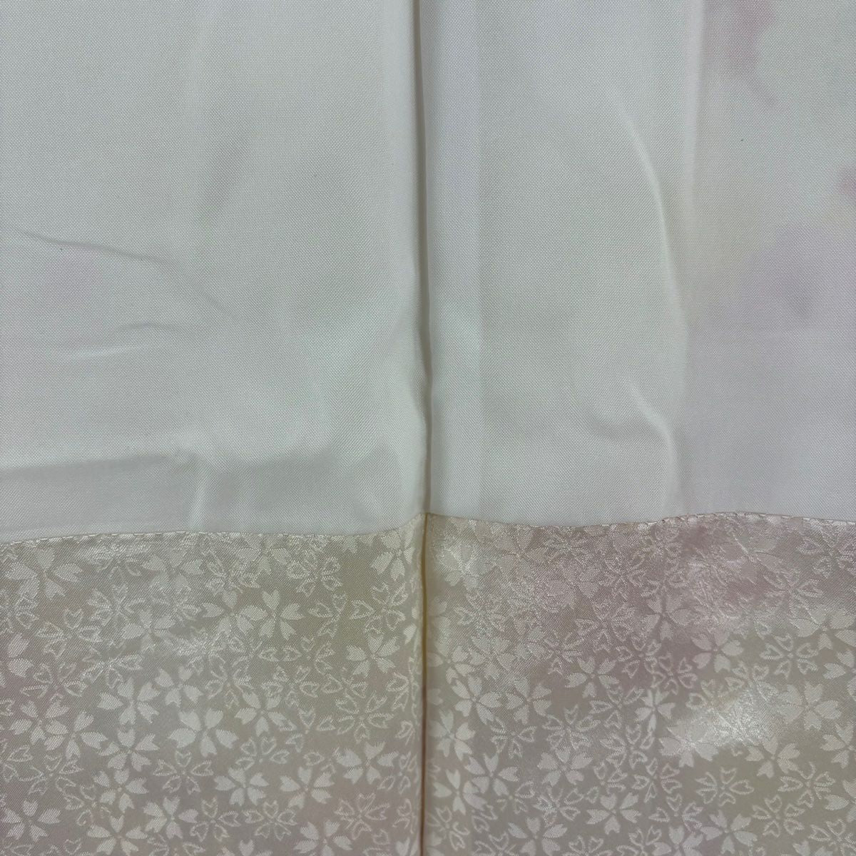 振袖禮服 身長167cm 袖長66cm M 雙層 牡丹 熨斗紋 銀通刺繡 奶油色 純蠶絲 逸品級