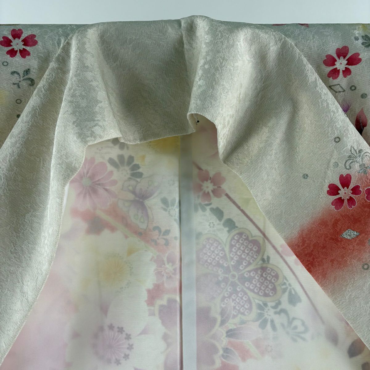 【美品】振袖禮服 身長171cm 袖長67cm M 雙層 牡丹 櫻花 金銀彩 刺繡 奶油色 純蠶絲 逸品級