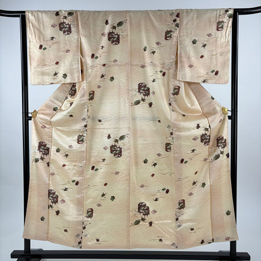 【美品】 小紋 身長154.5cm 袖長64.5cm M 雙層 貝桶 寶盡くし 金銀彩 米色 純蠶絲 優品級