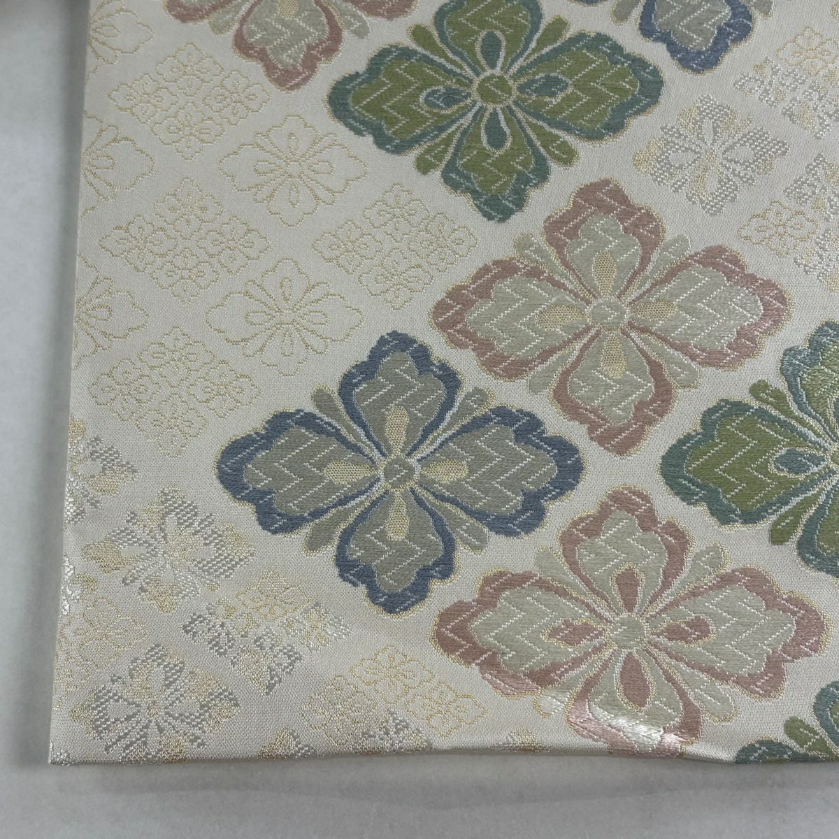 【美品】 袋帶 逸品級 落款 花菱 唐織 金金箔 奶油色 全通 純蠶絲