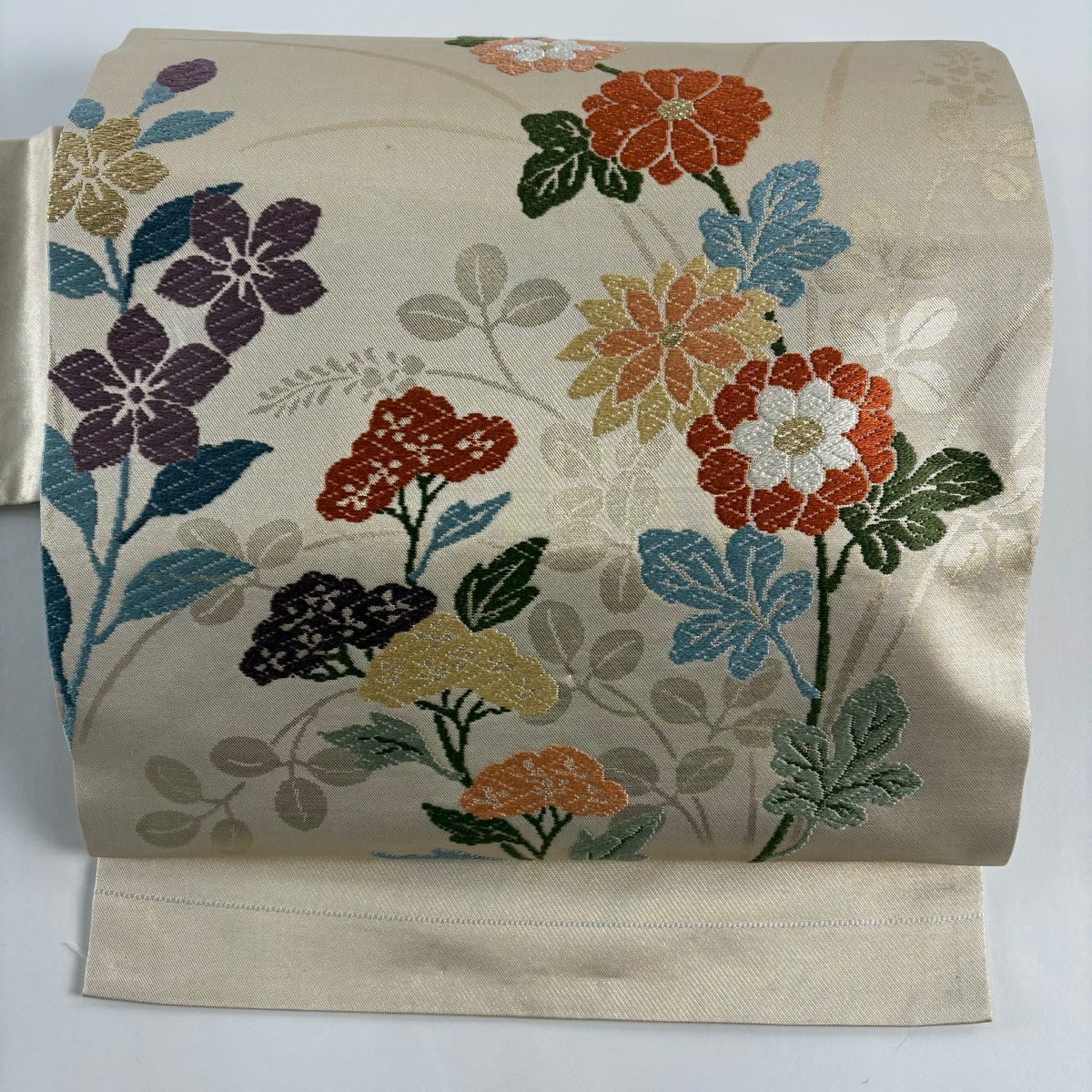 名古屋帶 優品級 關西仕立 雜草 菊花花 金金箔 刺繡 米色 純蠶絲