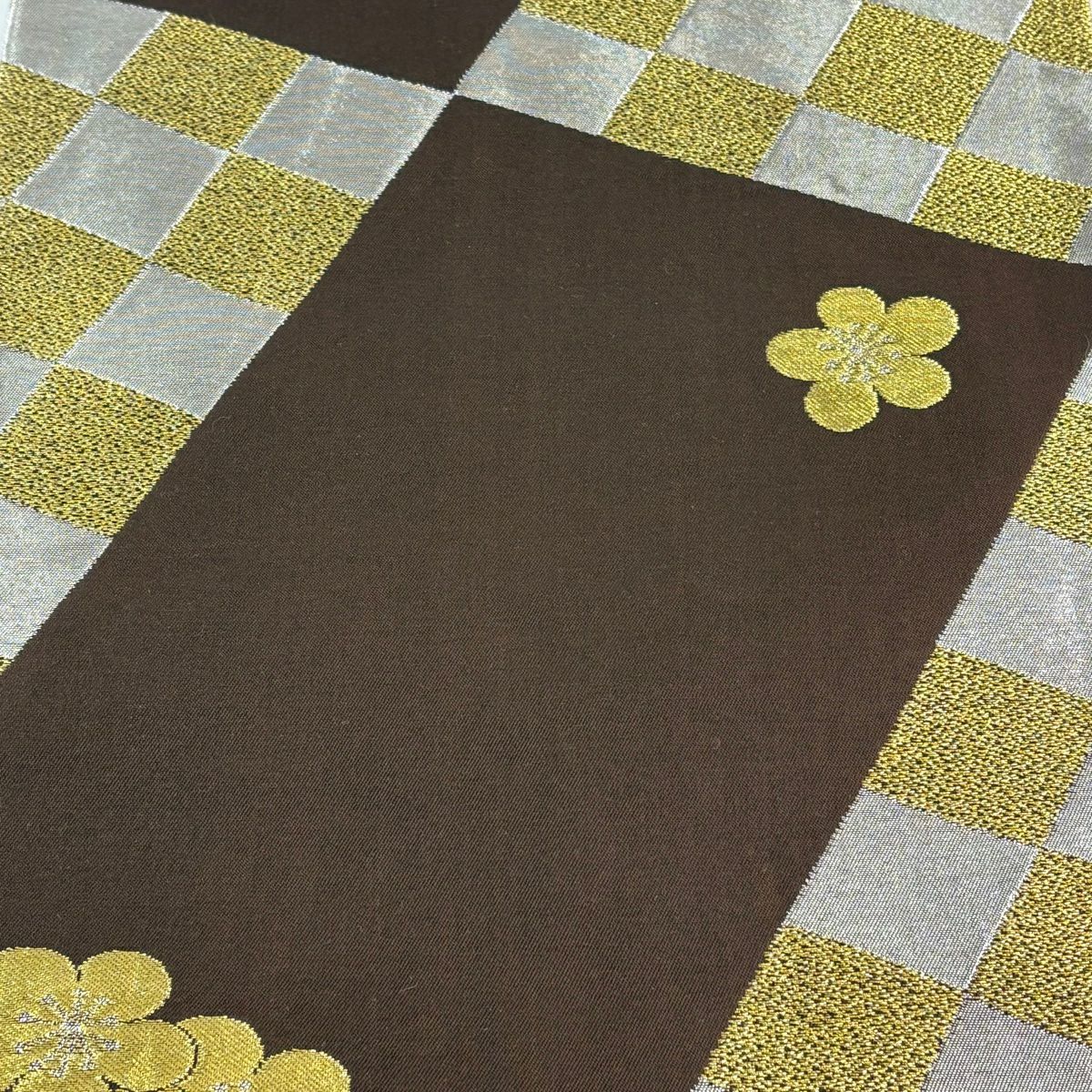 【美品】 袋帶 秀品級 市松樹 梅花 金銀彩 茶 六通 純蠶絲