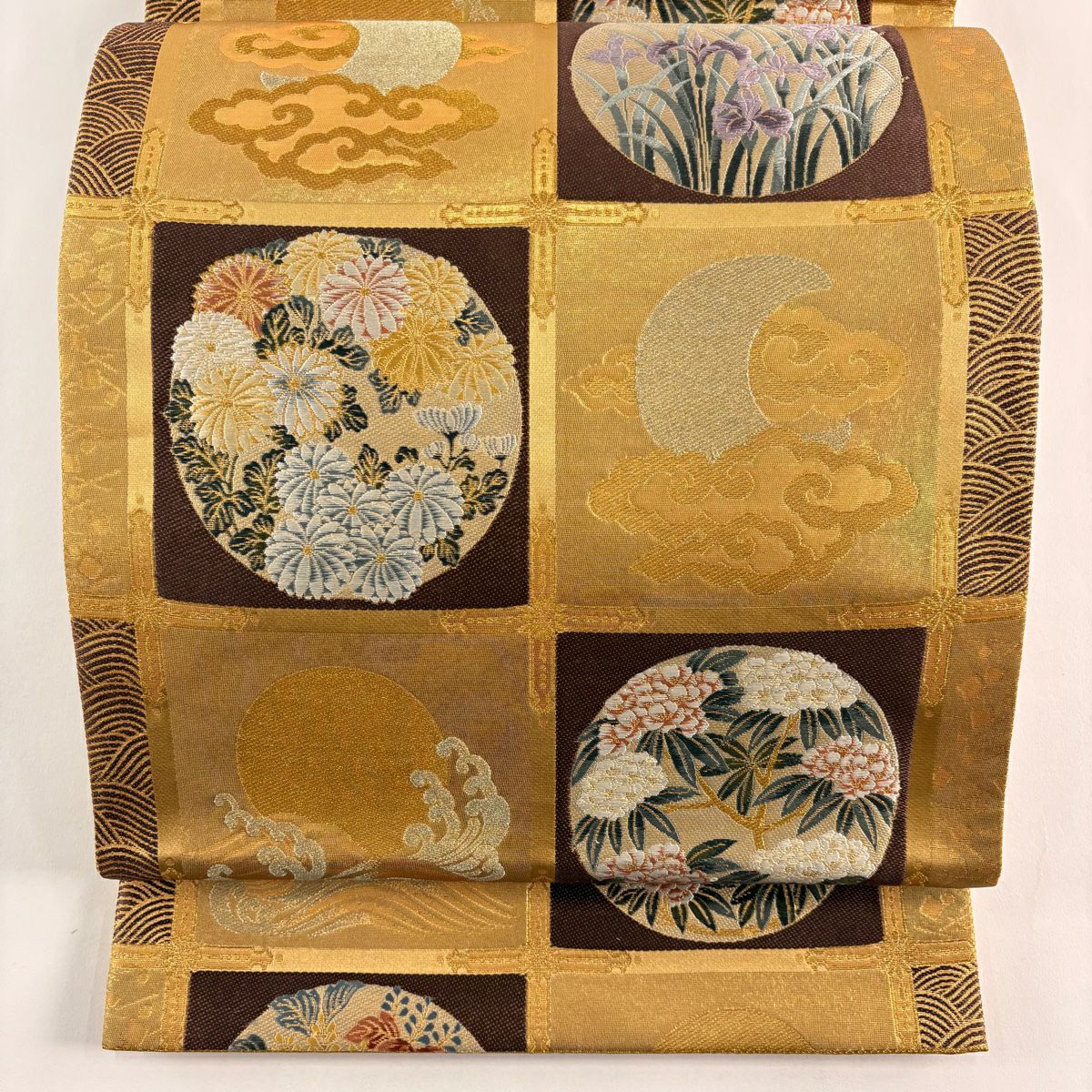 【美品】 袋帶 秀品級 格天井 草花紋 金糸 金金箔 金 六通 純蠶絲