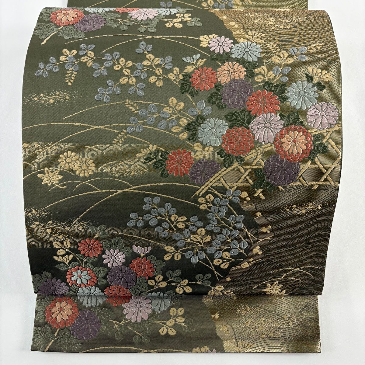 【美品】 袋帶 秀品級 菊花 萩 唐織 金金箔 茶綠 六通 純蠶絲
