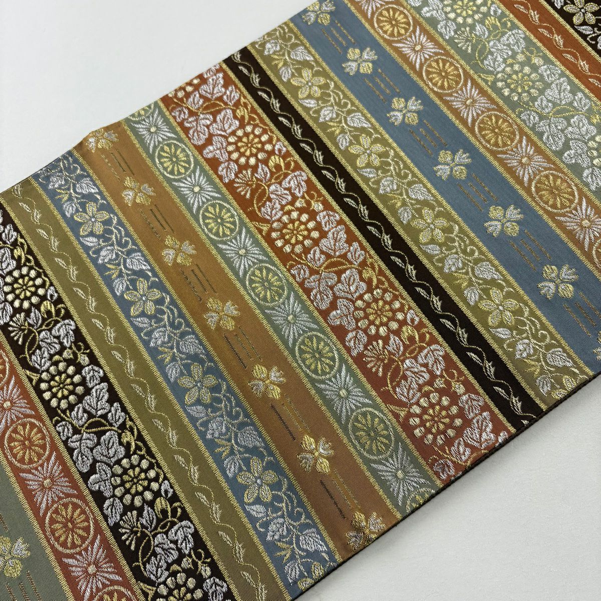 【美品】 袋帶 名品級 間道 草花紋 金銀彩 手織 茶綠 六通 純蠶絲