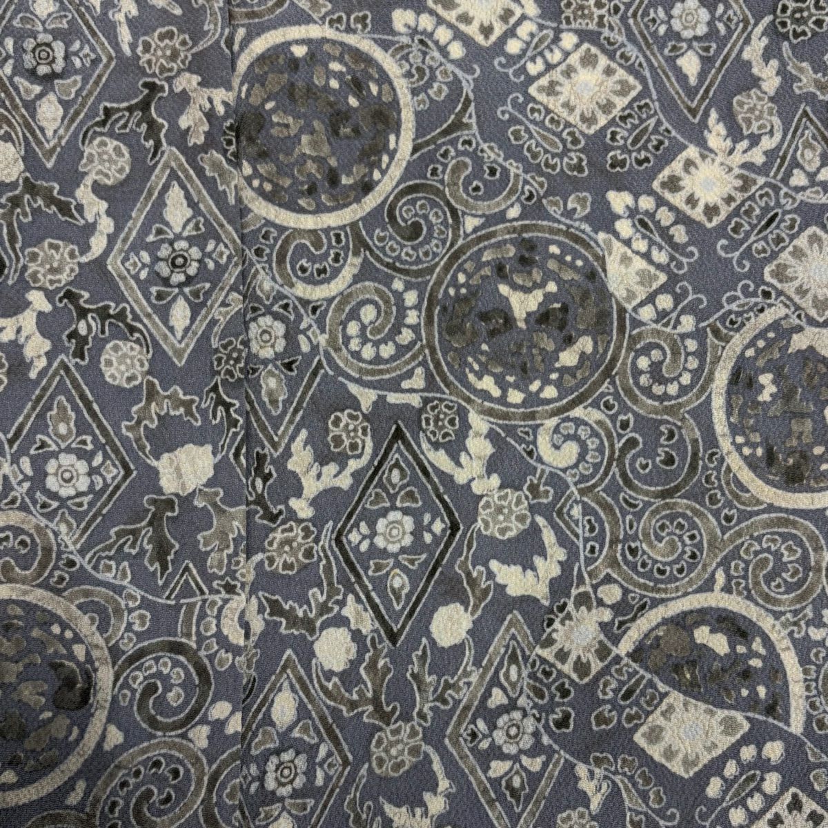 【美品】 小紋 身長150.5cm 袖長62cm S 雙層 落款あり 草花紋紋 菱紋 絞緬 青灰 純蠶絲 優品級