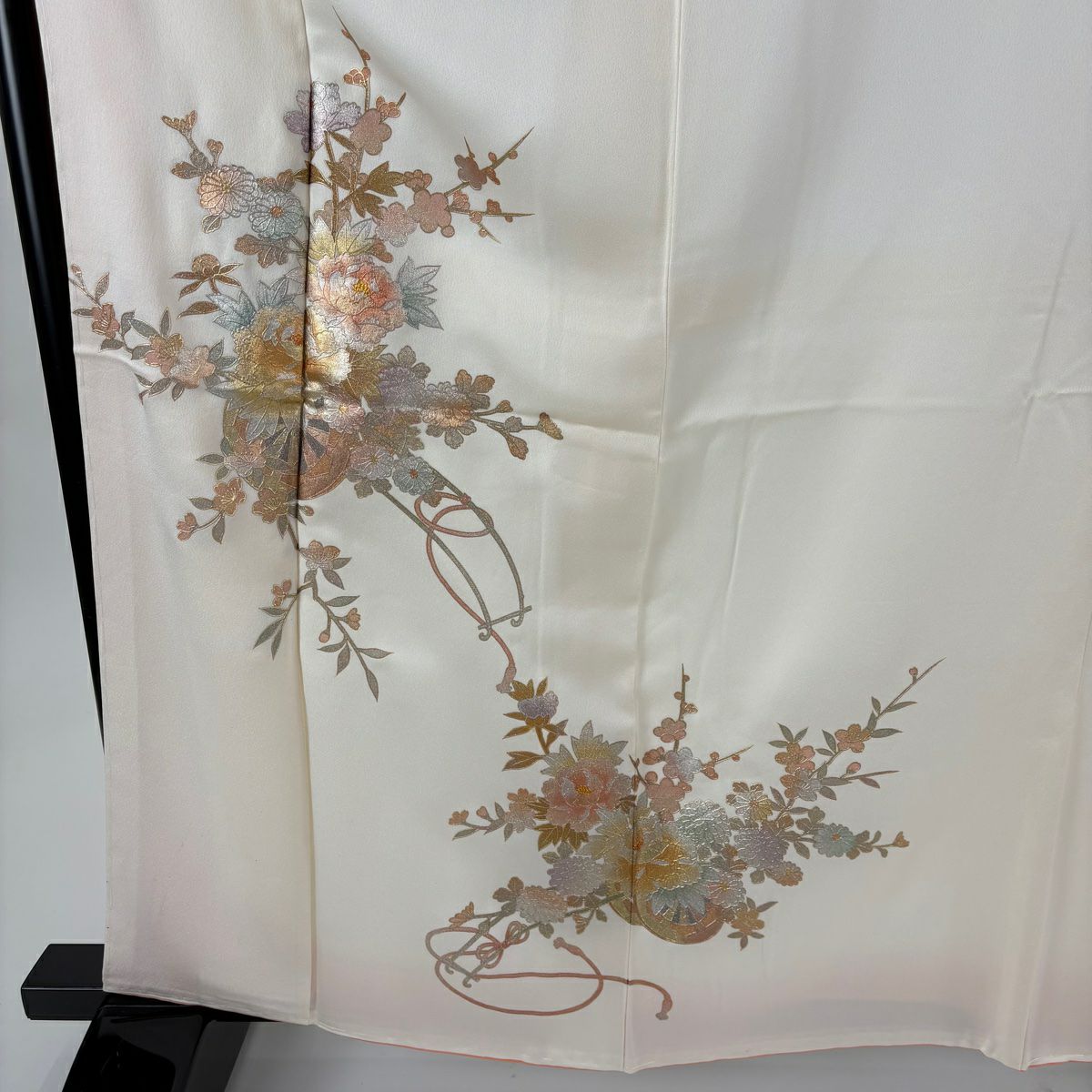 【美品】 付下 身長164.5cm 袖長63.5cm S 雙層 和田光正 落款 花車 牡丹 金銀彩 奶油色 純蠶絲 逸品級
