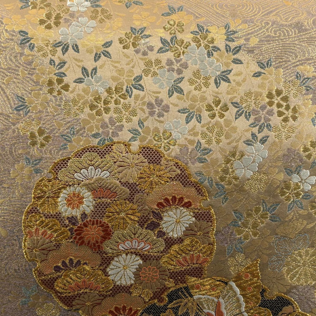 【美品】 袋帶 秀品級 雪輪 花蝶 金絲 唐織 米色 六通 純蠶絲