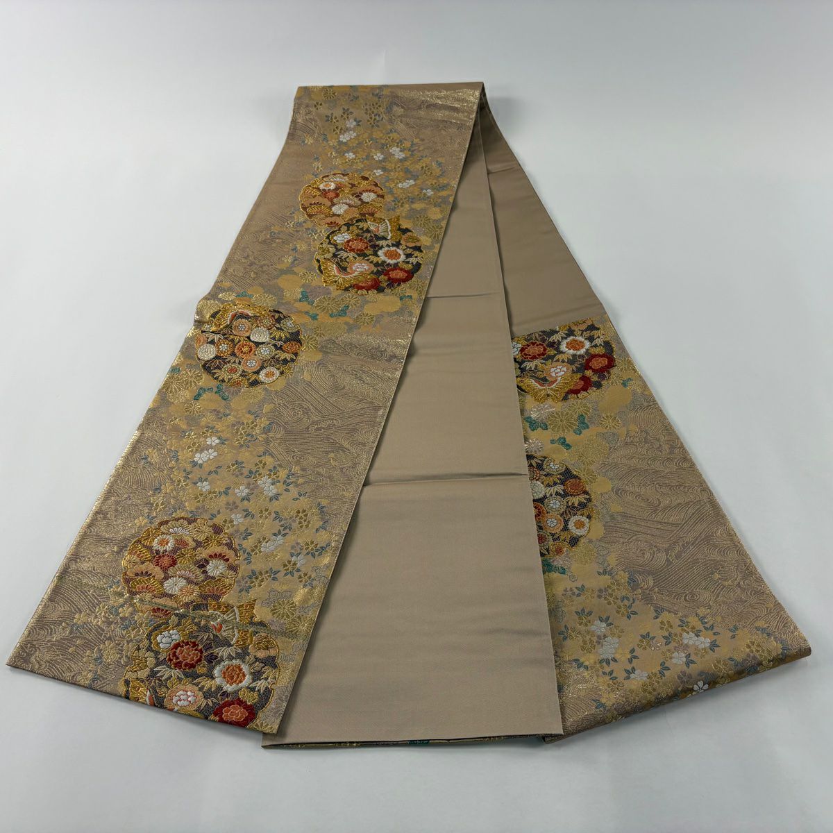 【美品】 袋帶 秀品級 雪輪 花蝶 金絲 唐織 米色 六通 純蠶絲