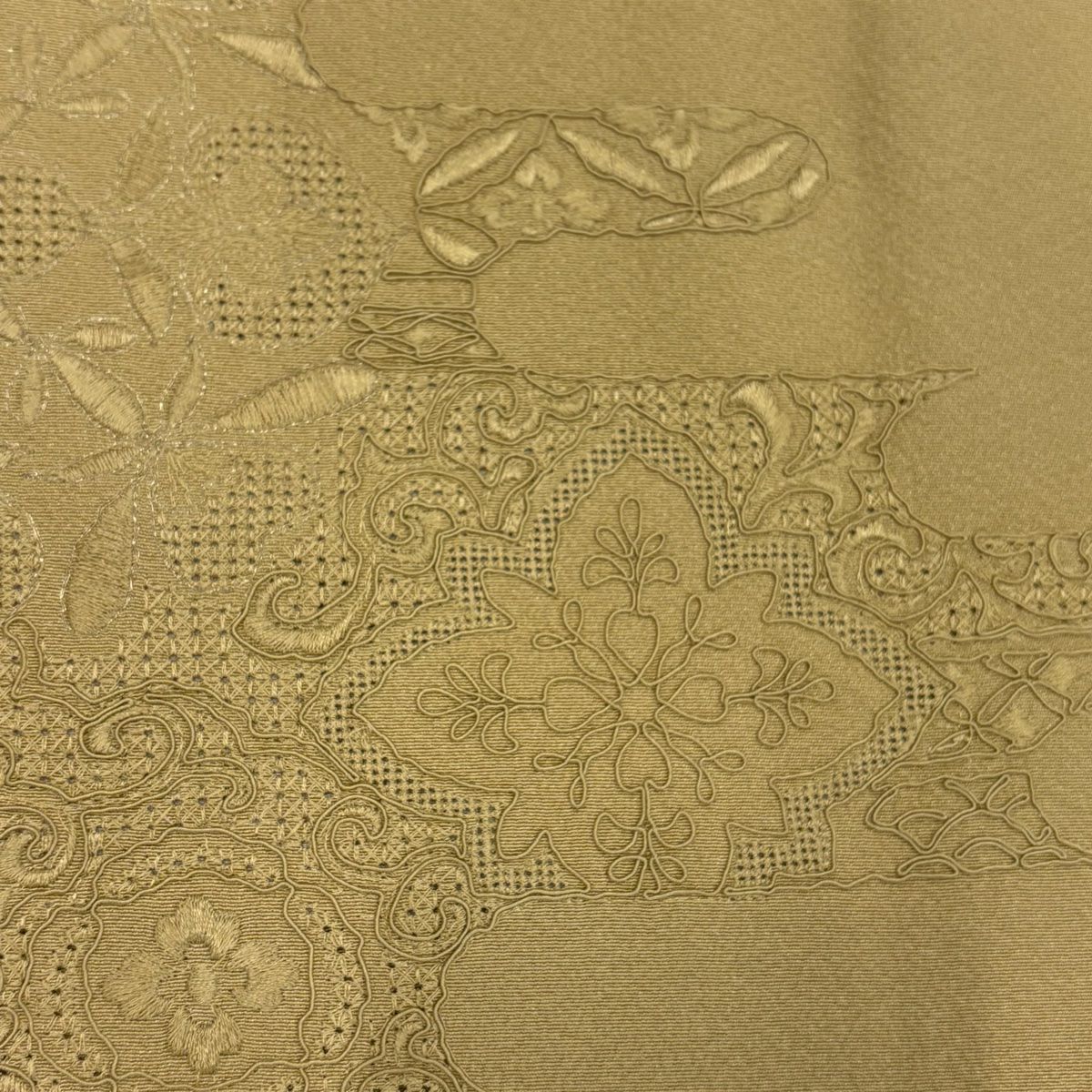 【美品】 付下 身長153cm 袖長62cm S 雙層 華紋 七寶刺繡 金線 淺黃土 純蠶絲 優品級