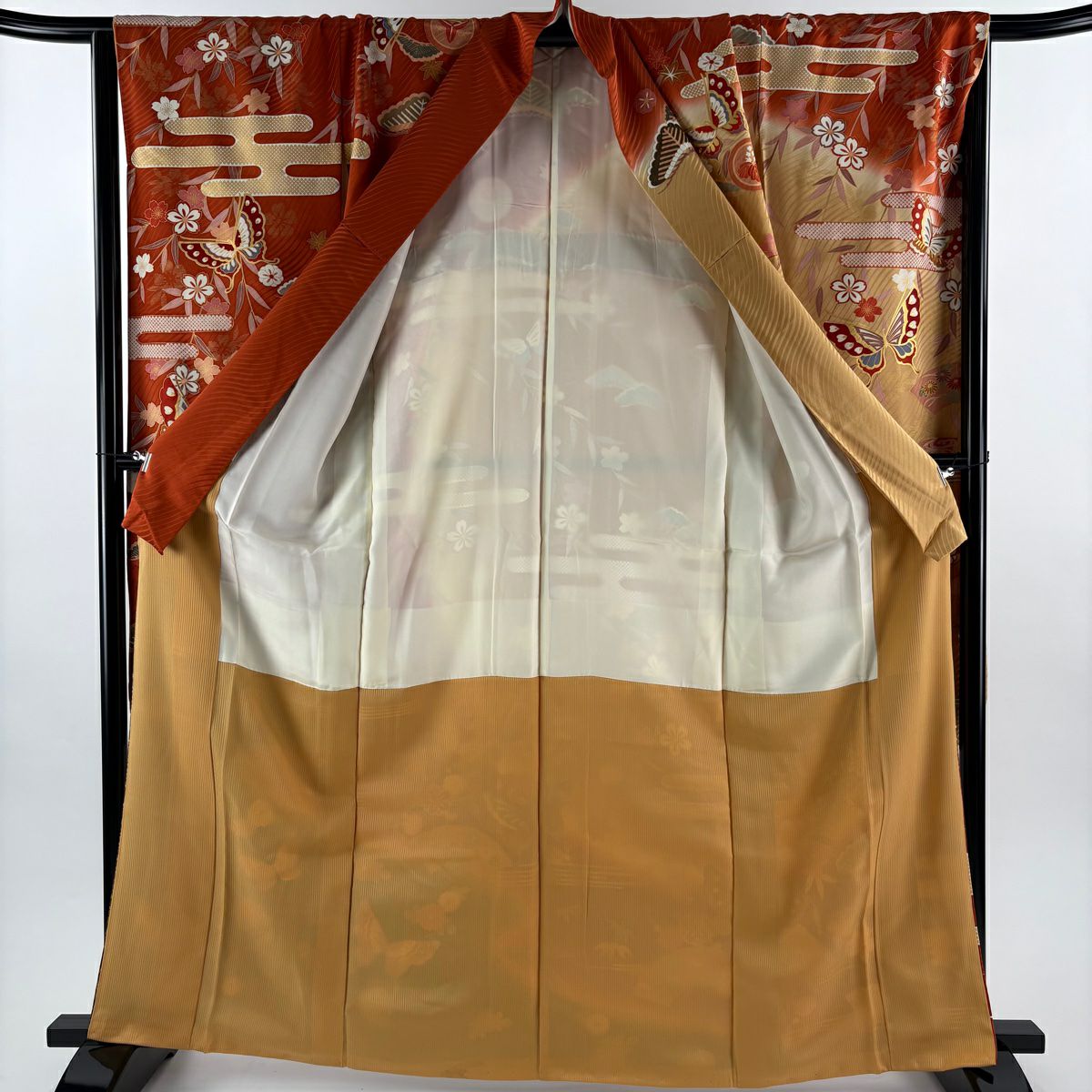 【美品】振袖禮服 身長163.5cm 袖長67cm M 雙層 蝶 松樹竹子梅花 金銀彩 染分 薄茶 純蠶絲 秀品級