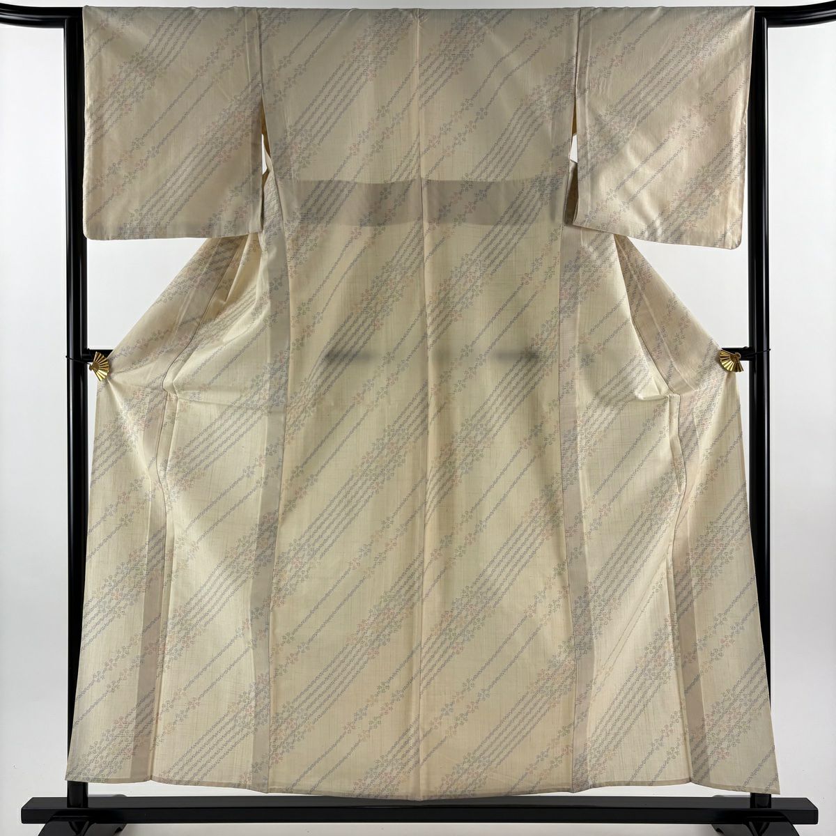 紬織 身長157cm 袖長63.5cm S 單層 證書齊全 斜紋花 米色 純蠶絲 優品級