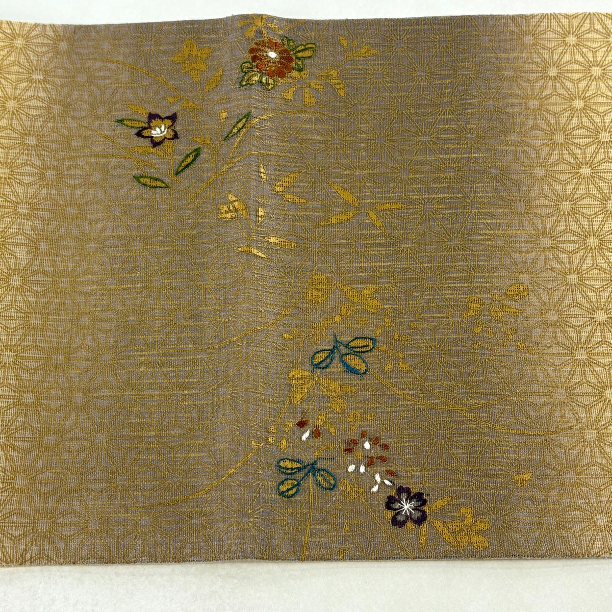 【美品】 袋帶 名品級 夏帶 秋草 麻葉 刺繡 金彩裝飾 米色 お太鼓圖案 純蠶絲