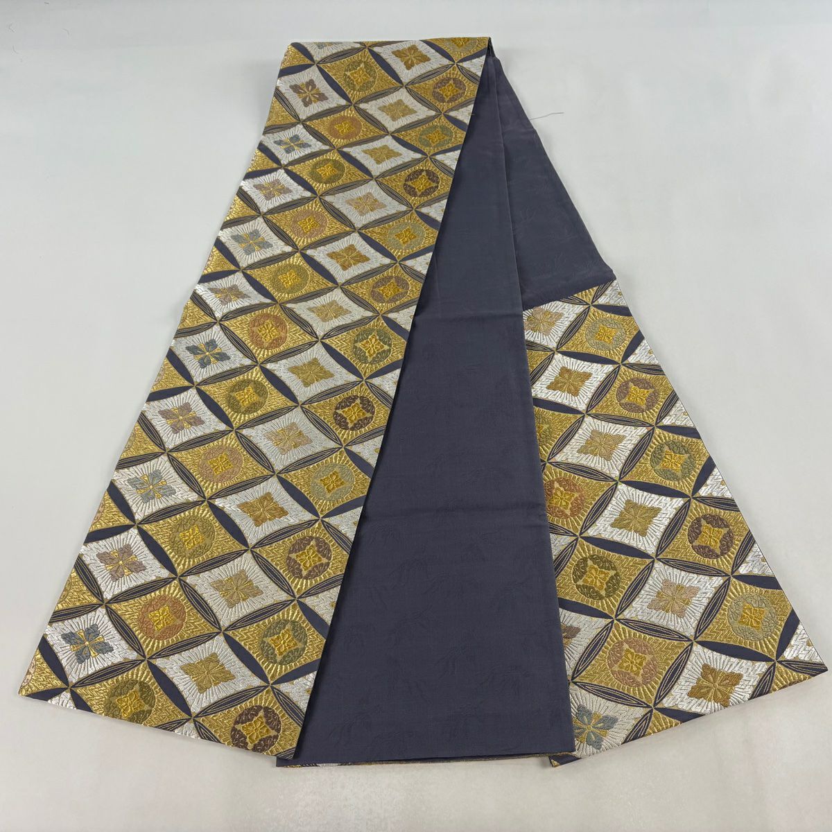 【美品】 袋帶 名品級 七寶 花菱 唐織 金絲 金 六通 純蠶絲