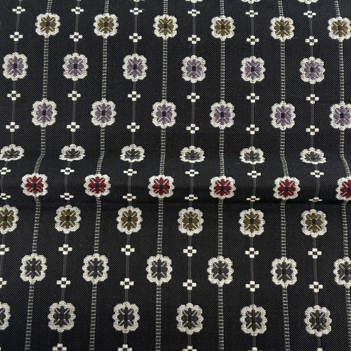 【美品】 袋帶 名品級 有落款 こむさでもーど 花 縞 黑 六通 純蠶絲