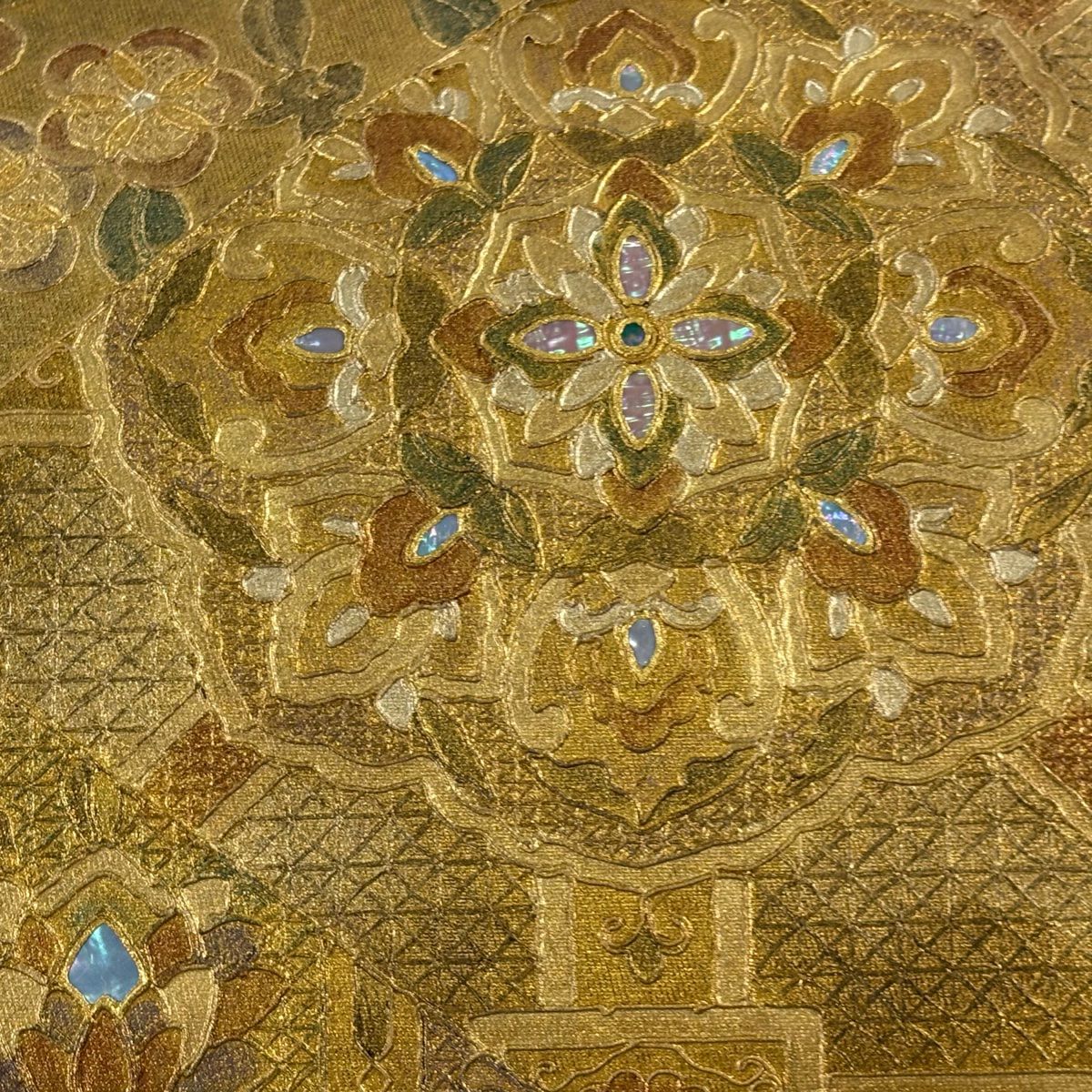 【美品】 袋帶 名品級 華紋 草花紋 金彩裝飾 螺鈿 金茶 大鼓圖案 純蠶絲