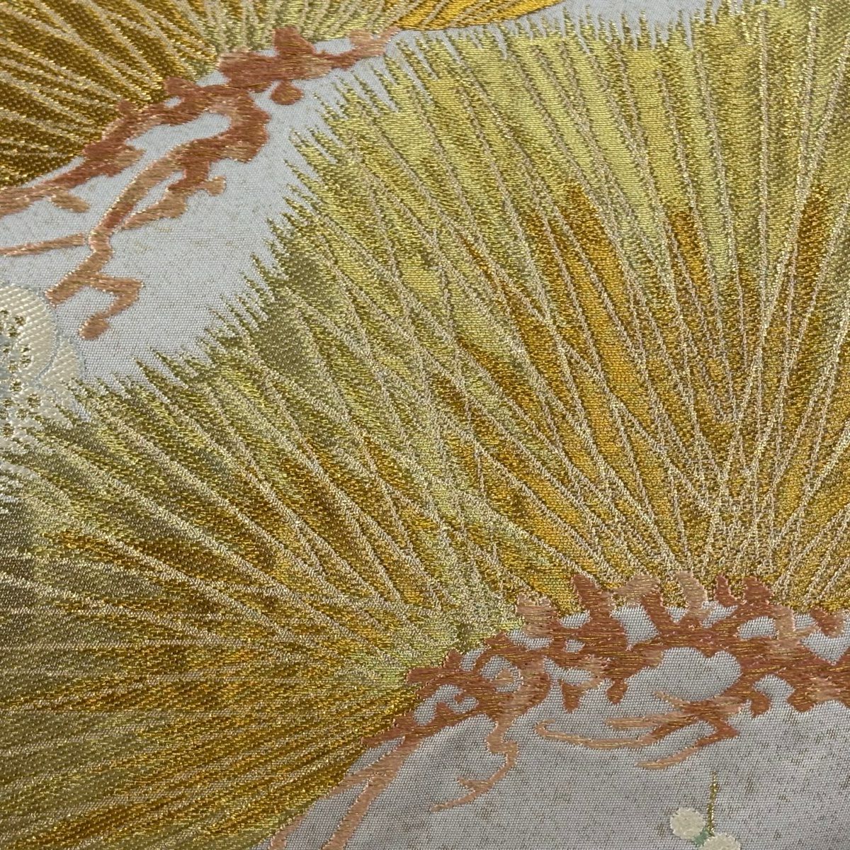 【美品】 袋帶 名品級 落款あり 本家加納 笠松樹 枝梅花 金銀彩 金金箔 灰色 六通 純蠶絲