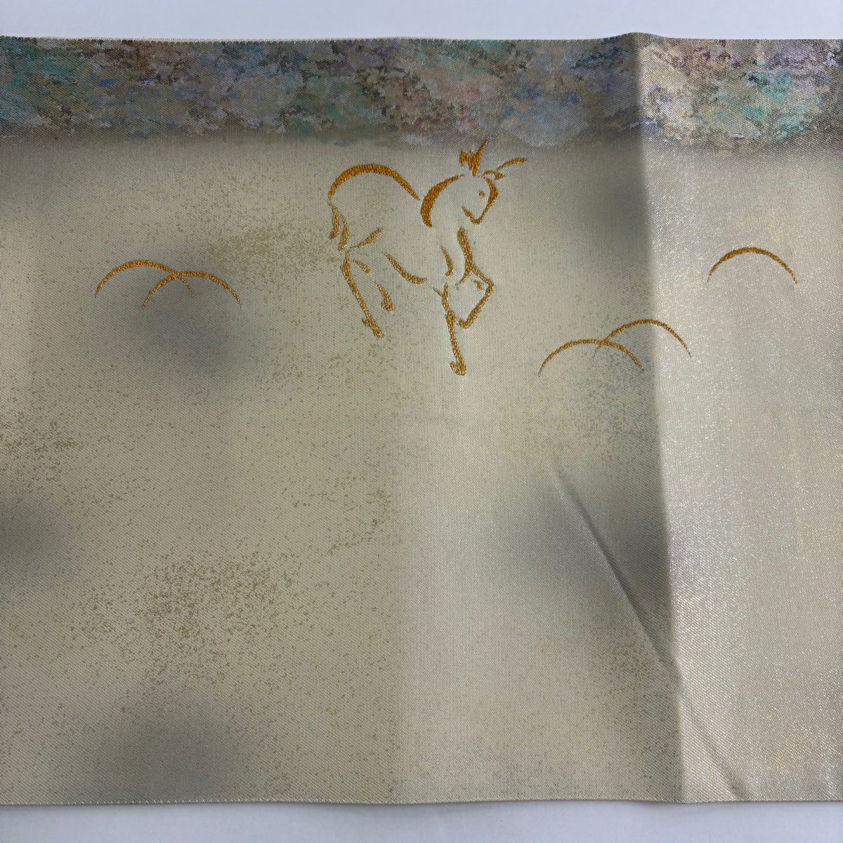 【美品】 袋帶 名品級 祥園 落款あり 動物 幾何學 金絲 金金箔 淺黃 お太鼓圖案 純蠶絲