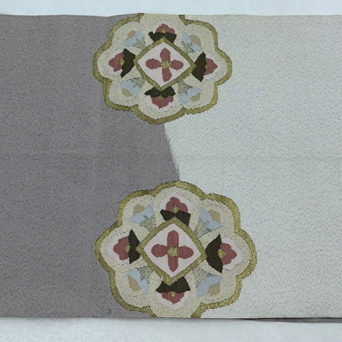 【美品】名古屋帶 逸品級 八寸名古屋帶 松樹葉仕立 草花紋紋 鳥 金銀彩 薄小豆 純蠶絲