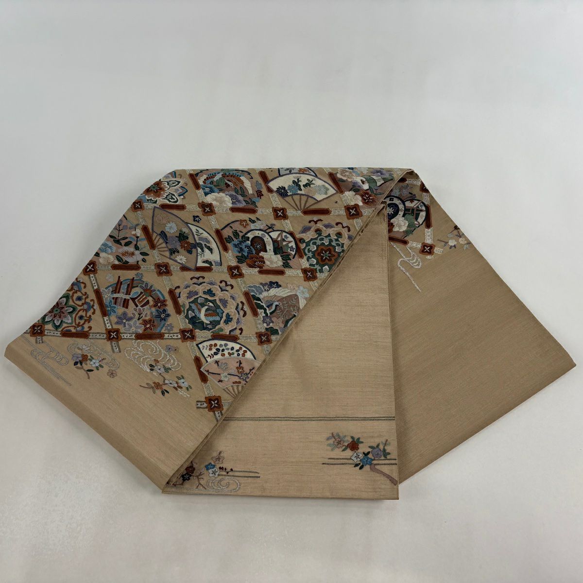 【美品】 袋帶 逸品級 格天井 扇子 金銀彩 薄茶 純蠶絲
