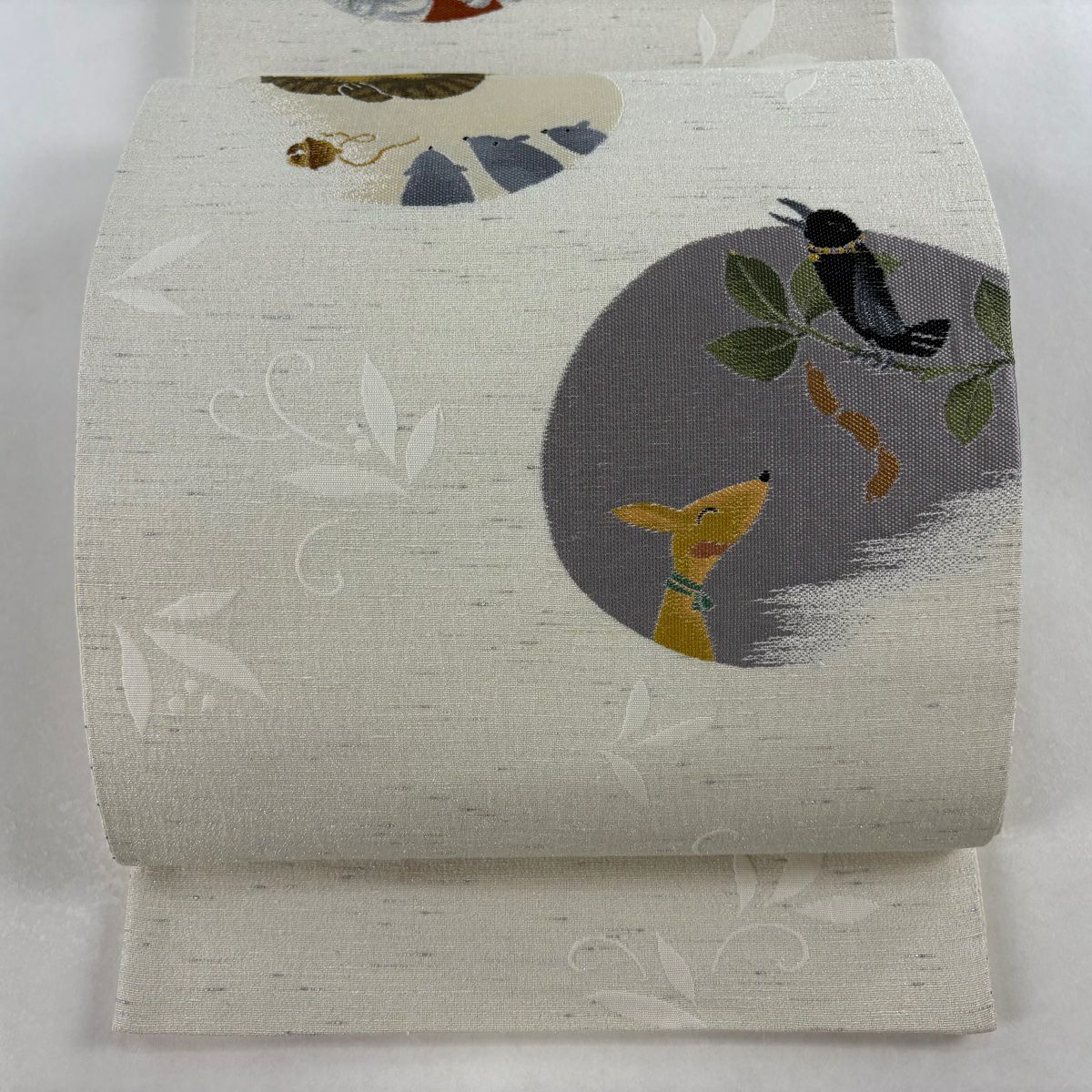【美品】 袋帶 逸品級 貓與老鼠 兔子與烏龜 金金箔 灰白 大鼓圖案 純蠶絲