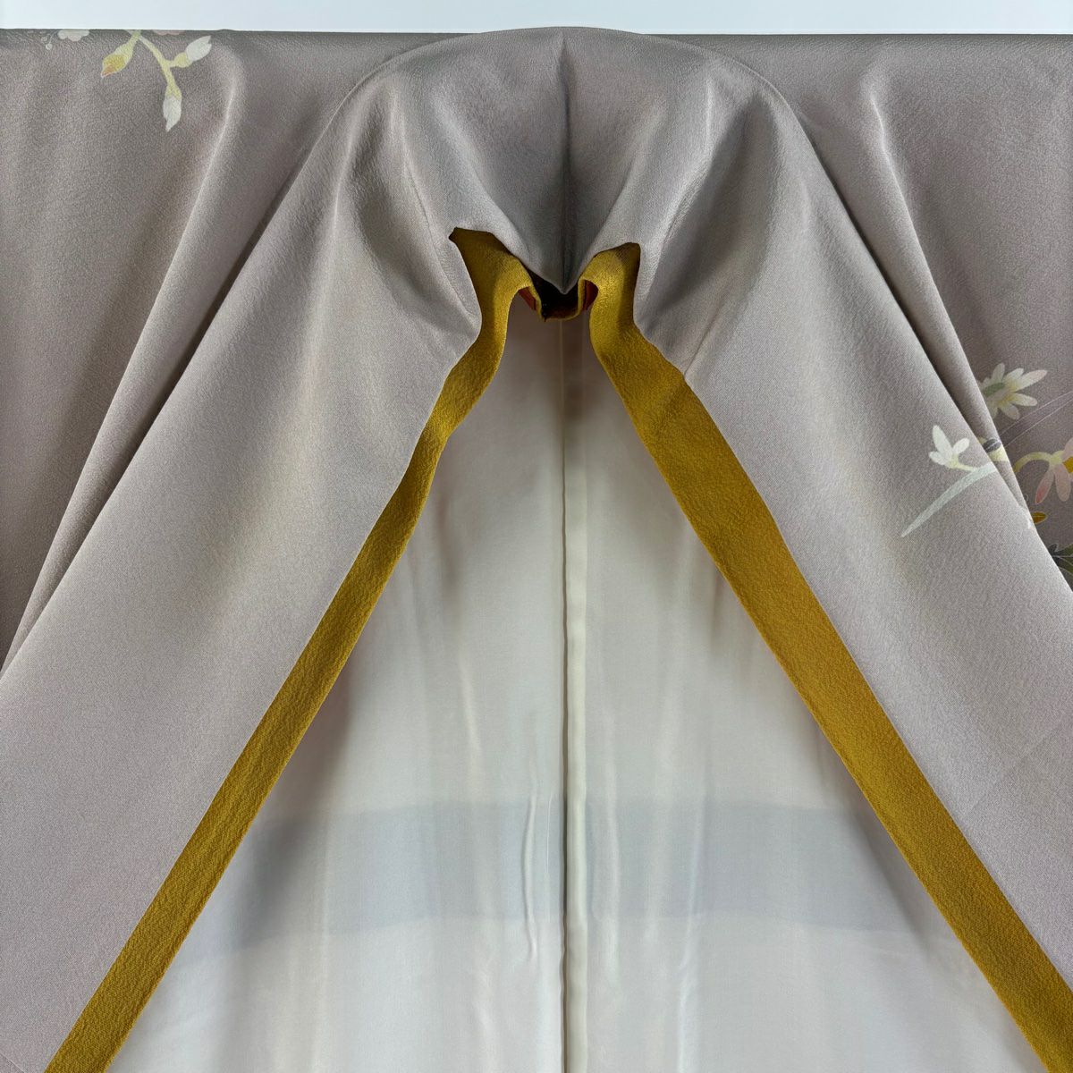 訪問服 身長161.5cm 袖長67cm M 雙層 百貫石峰 落款 花籠 菊花 漸層 粉米色 純蠶絲 逸品級