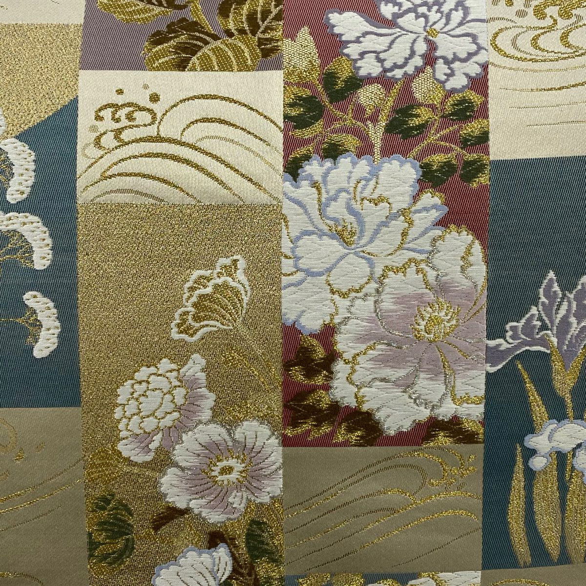【美品】 袋帶 秀品級 短冊 草花紋 金銀彩 唐織 米色 六通 純蠶絲