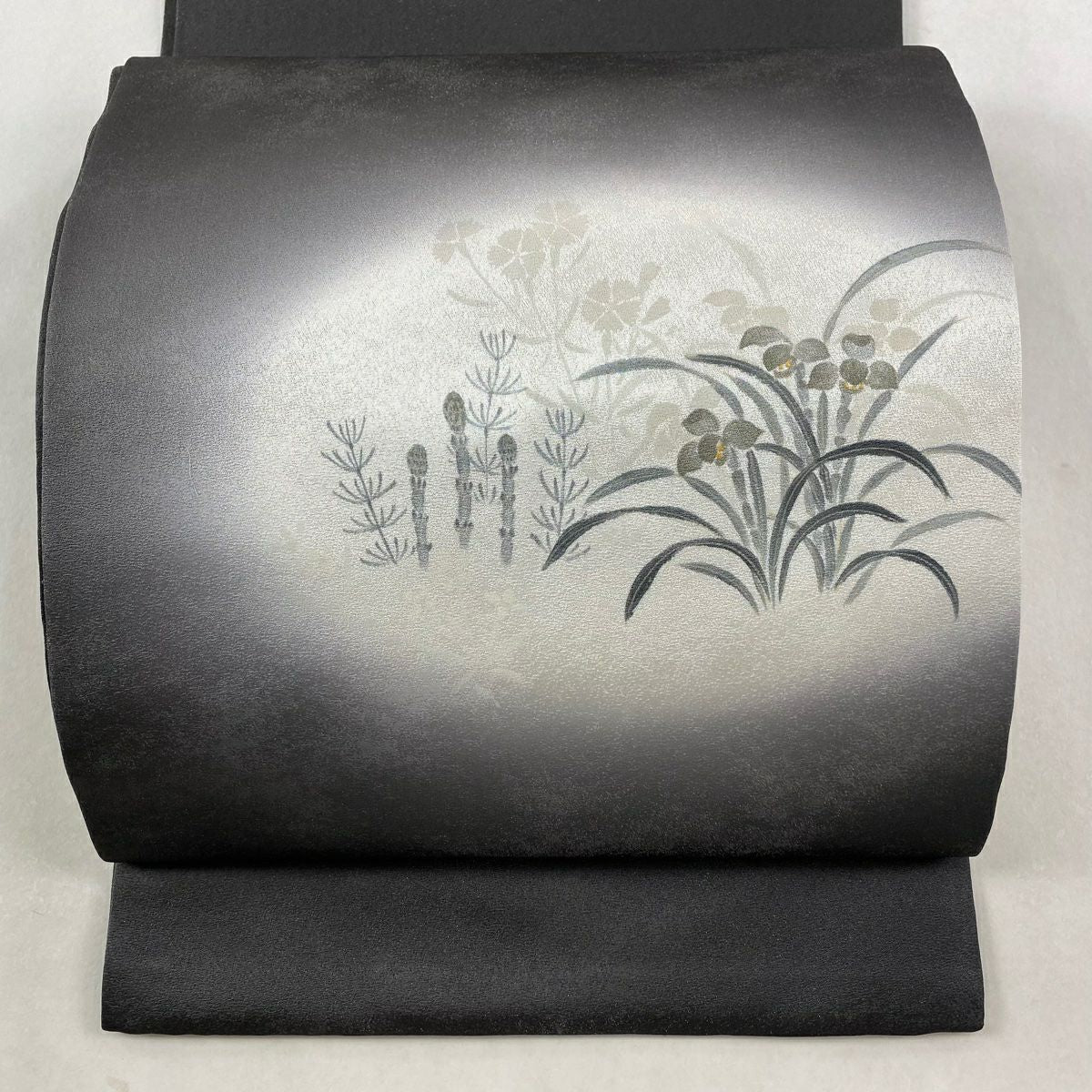 【美品】 開口名古屋帶 逸品級 草花紋紋 筑紫 銀通 純蠶絲