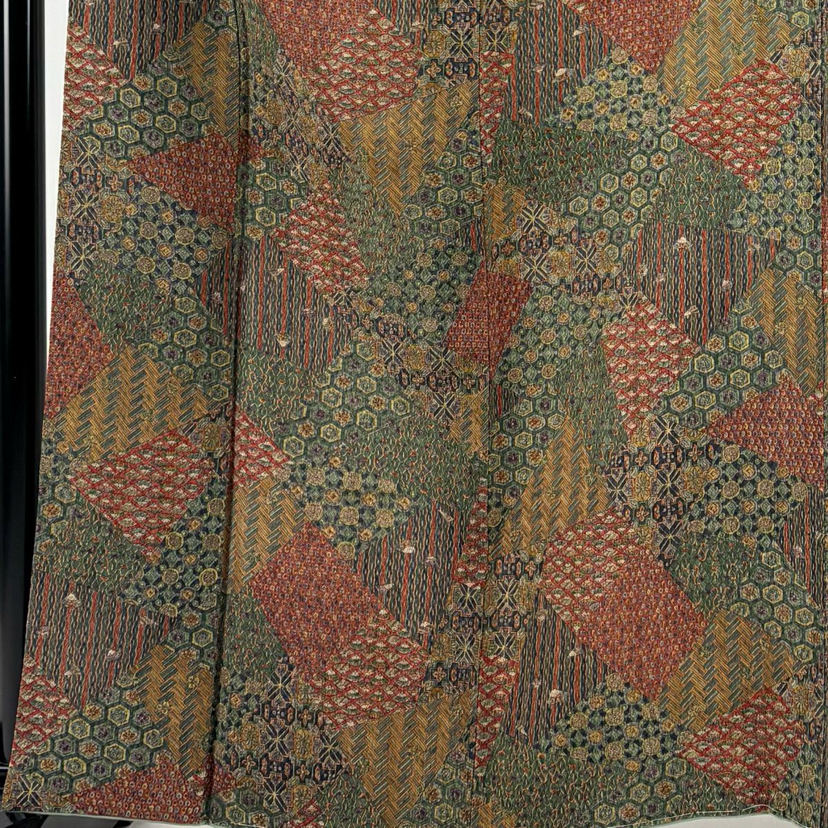 【美品】 小紋 身長162cm 袖長63.5cm S 雙層 更勝 落款あり 寄せ柄 龜甲 絞緬 茶綠 純蠶絲 秀品級