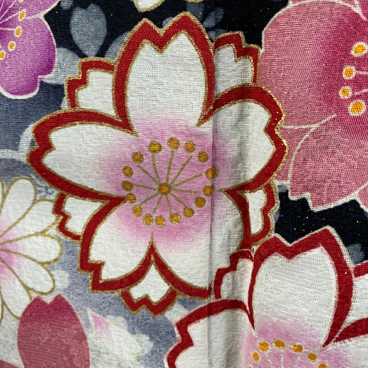 【美品】振袖禮服 身長170.5cm 袖長68.5cm L 雙層 櫻花瓣 金通 金銀彩 黑 純蠶絲 逸品級