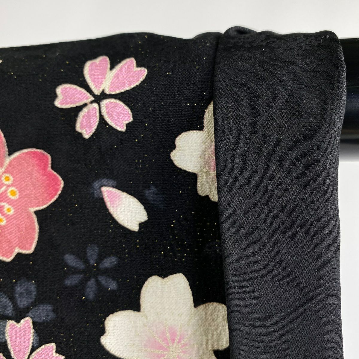 【美品】振袖禮服 身長170.5cm 袖長68.5cm L 雙層 櫻花瓣 金通 金銀彩 黑 純蠶絲 逸品級