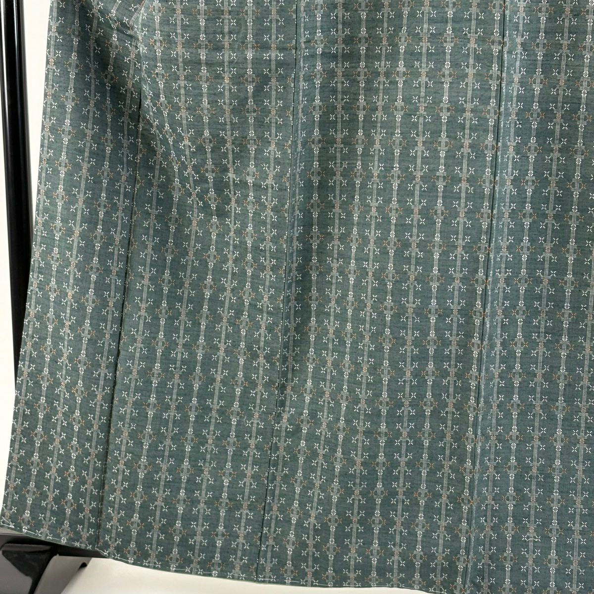 【美品】 紬織 身長163cm 袖長65cm M 雙層 垂直條紋 幾何圖案 花織 灰綠 純蠶絲 逸品級