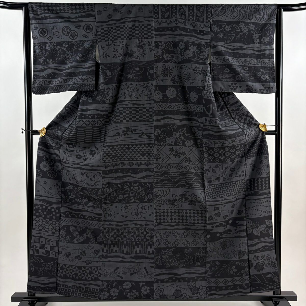【美品】 小紋 身長160cm 袖長64cm M 雙層 紬織織 千鳥 草花紋 黑灰 純蠶絲 秀品級