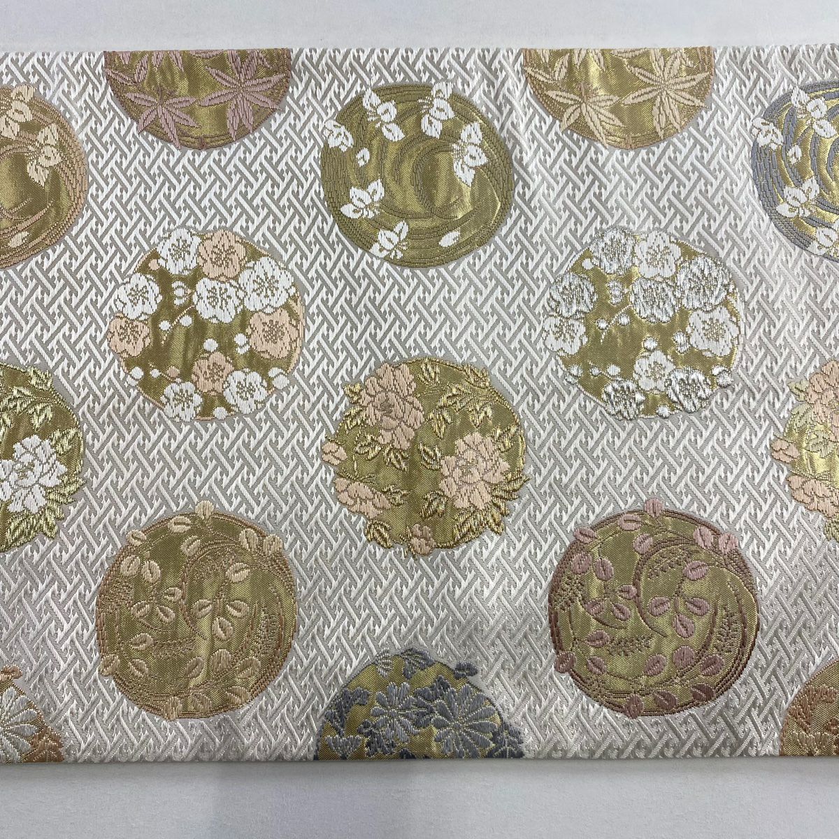 袋帶 名品級 花丸紋 草花紋紋 金彩裝飾 金金箔 奶油 六通 純蠶絲