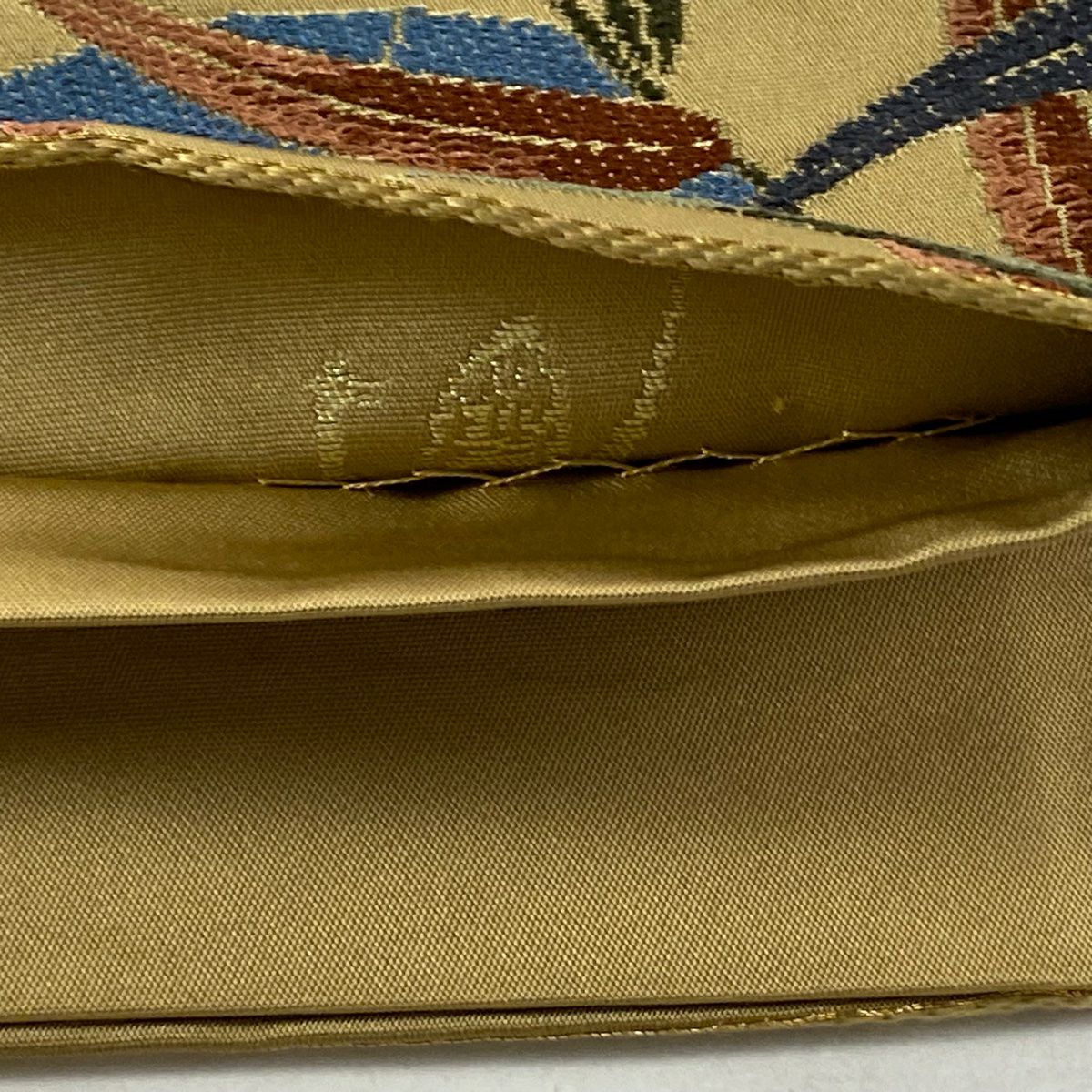 【美品】 袋帶 逸品級 白綾苑大庭 落款 秋草 舟 金金箔 淺茶 六通 純蠶絲