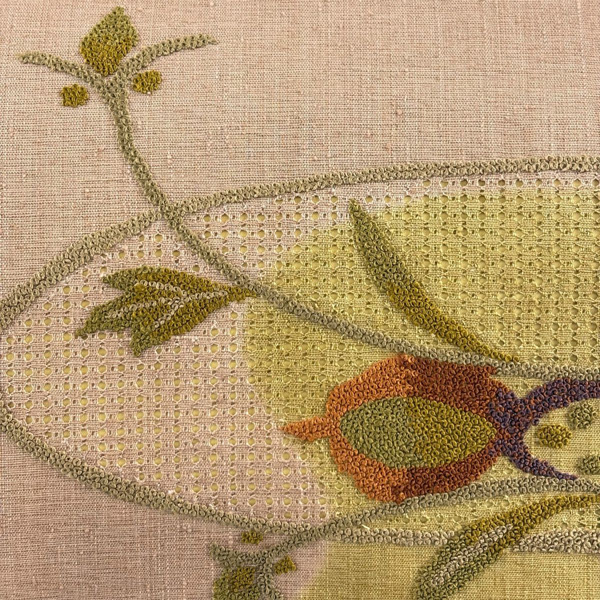 【美品】名古屋帶 優品級 紬織織 草花紋紋 霞 刺繡 鶯色 純蠶絲