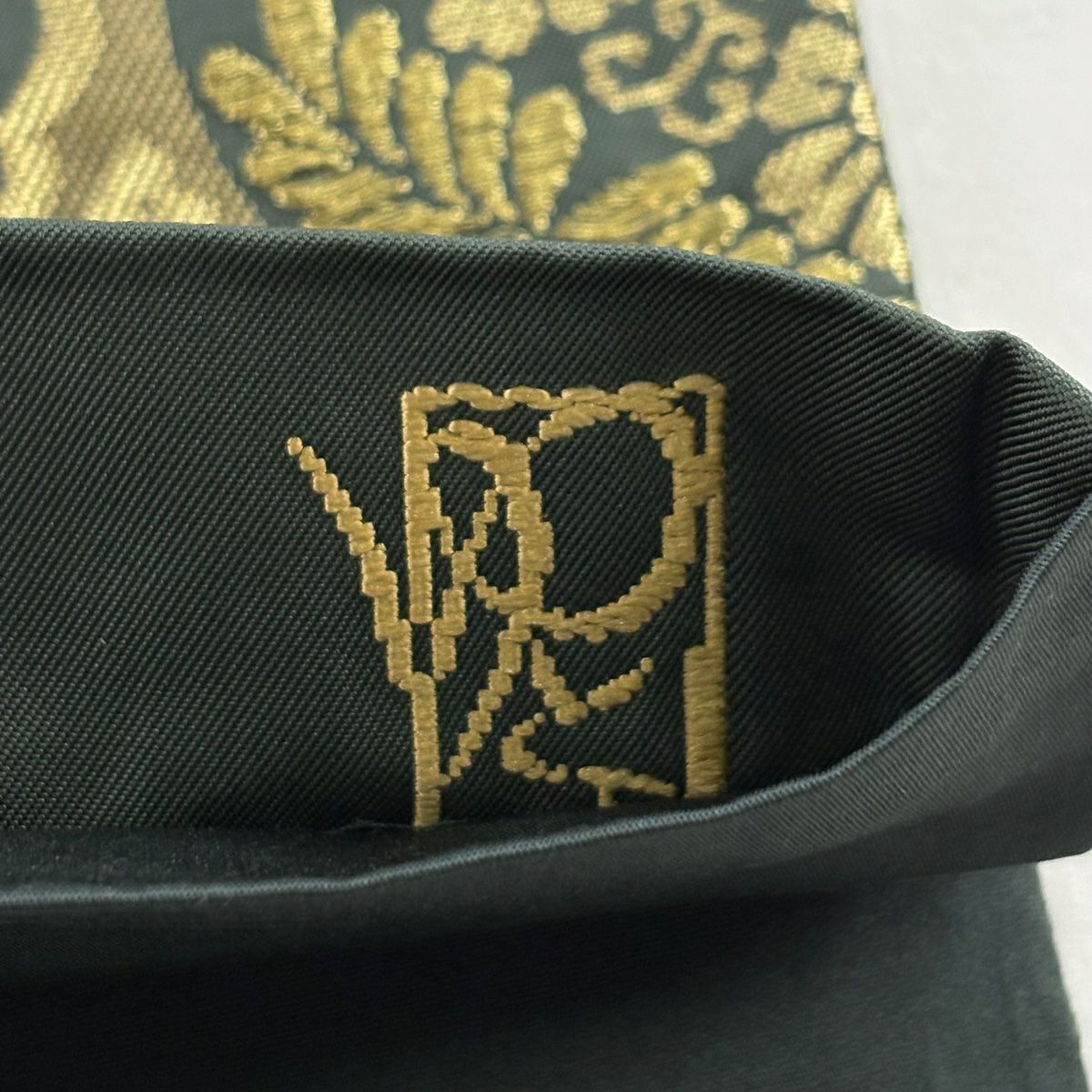 【美品】 袋帶 秀品級 有落款 華紋 金糸 金金箔 深綠 六通 純蠶絲