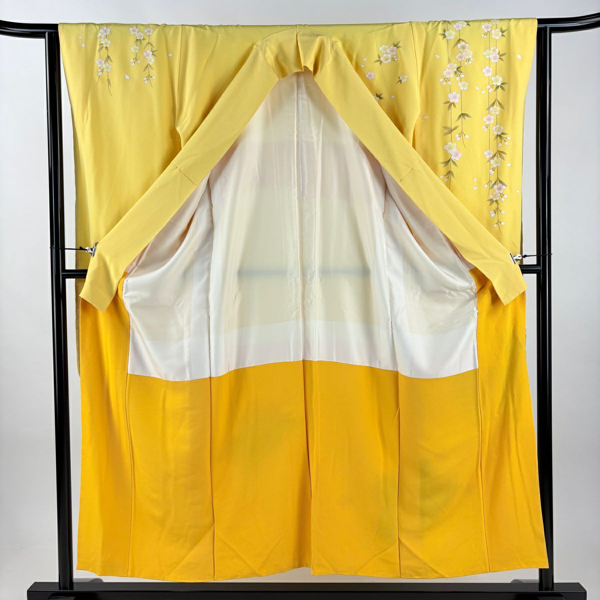 【美品】振袖禮服 身長155cm 袖長64cm M 雙層 櫻花 金彩裝飾 黃色 純蠶絲 名品級